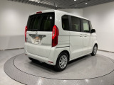 ご納車までの期間ですが、県内のお客様は1、2週間、県外のお客様は2、3週間ほどでご納車が可能となります。但し、お支払いや書類の状況によっては多少の前後もありますので、その際には何卒ご了承下さい。