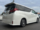 気になる車はすぐにお問い合わせください!画面右側の0066から始まる無料ダイヤルからお問い合わせ下さい!専門スタッフがお車のご質問にお答えいたします!