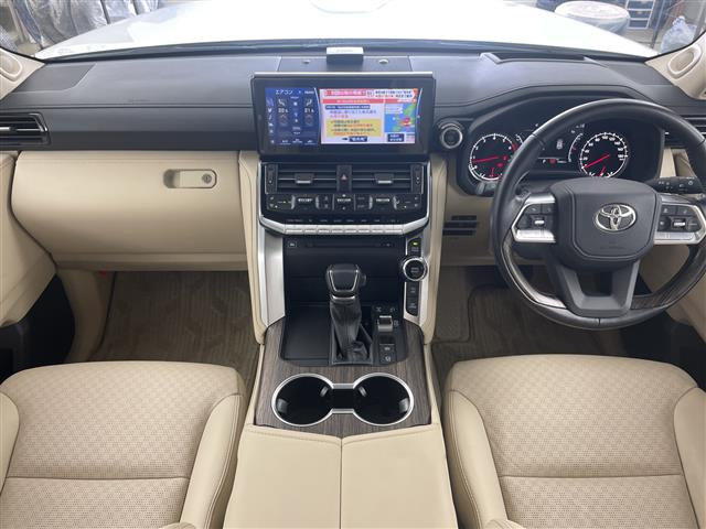 トヨタ ランドクルーザー300 3.5 ZX 4WD 本革シート の中古車