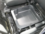 取り出しやすく、しまいやすい収納スペースが満載です。ティッシュやペットボトル等、用途に合わせた収納が可能ですので、使い方はあなた次第!