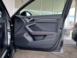 燃料一滴一滴をパワーへと昇華させるAudi独自のFSI(直噴システム)により、燃料を無駄なく燃焼。
