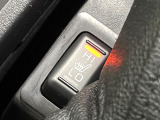 【シートヒーター】寒い日に重宝するシートヒーター!エアコンより早く温まってくれるので寒がりの人も安心ですね♪エアコンの温風は乾燥するから苦手、という方にもをおすすめです。