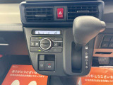 メンテナンスしてある記録簿付きの車両です。(取り扱い説明書&メンテナンスノート)新車購入時からの点検内容が記入してあります!おクルマに関してどんな細かい事でも気になる事があればお気軽にお電話ください!