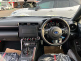 運転席まわりです。細かいオプションなど、気になるところがあればお気軽にメールやお電話等でお問合せください。