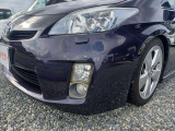 全体的にキレイなお車です。Aftermarketフロントスポイラー外してあります。現状破損しています。修理承ります。