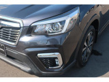 LEDヘッドライトで夜道も明るく快適運転。寿命も長くてエネルギー消費量が少ないです。