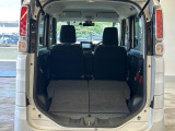後席を格納すると、これだけの広さが!シーンに合わせたシートアレンジで、大きな荷物も積むことが出来ます♪