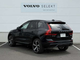 ◆バック/万が一を考え、安全性を重視する方に選ばれているVOLVO車。ドアを開閉するとその重み・厚みに驚くはず