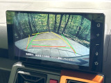 【バックカメラ】駐車時に後方がリアルタイム映像で確認できます。大型商業施設や立体駐車場での駐車時や、夜間のバック時に大活躍!運転スキルに関わらず、今や必須となった装備のひとつです!
