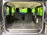 普段のお買い物や通勤、送迎等に十分な荷室スペースを確保しております。セカンドシートを倒すと、大きな荷物の積載も可能です♪