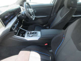 車内での喫煙歴も無くきれいな状態をキープしております。