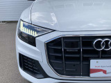 Audiは「Vorsprung durch Technik」(技術による先進)をモットーに、優れた技術力によって、ドライバーに素晴らしい走行体験をもたらしてくれます。
