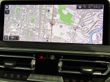 iDriveHDDナビゲーションになります。操作はコントローラーとタッチパネルにて操作いただけます。