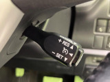 【クルーズコントロール】高速道路もラクラク走行。アクセルを離しても一定速度で走行ができ、長距離運転時の負担を軽減!加速・減速も簡単なスイッチ操作で調整できます。
