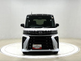 細部にメッキパーツの煌き。大人の感性に響く洗練さを身にまとったタントカスタムが入荷致しました。
