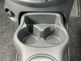 運転席と助手席用です。