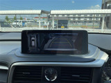 【全周囲カメラ】上から見下ろしたように駐車が可能です。