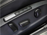 ■運転席メモリー機能付きパワーシート ■運転席マッサージ機能 ■電動ランバーサポート