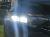 切れにくく明るさ抜群!LEDヘッドライト装備