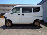 車検、整備も行っております!無料代車ご用意しております!充実車検、格安車検を今後のお車の使用条件に応じて受け付けております!ご相談ください!車検時オイル交換無料!
