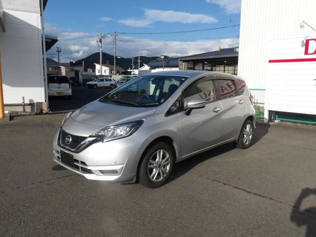 ノート 1.2 X FOUR 4WD 