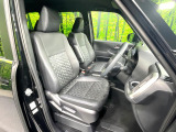 運転席シート廻りは使用感も少なく、良好な状態となっています。前オーナー様が丁寧に使っていたことがよくわかりますね。