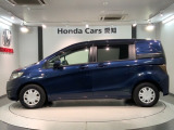当社の車両には『安心して車選びをしていただくために』お支払い総額を表示しております。税金、自賠責保険料、登録費用、リサイクル料金が含まれており、県内登録及び届出で店頭納車の場合になります。