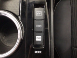 電気モーターのみを使用して走行するEVドライブモード。燃費をより向上させるエコドライブモード。パワフルな走行が楽しめるパワーモードとシーンに合わせて選べる3つの走行モードです♪