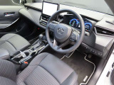 運転席のドアを開け、乗り込む際のイメージです。