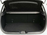【トノカバー付き】荷物を隠しておけるので防犯や耐候性の向上の役割を担っています。 車外へ荷物が見えません。