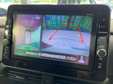 【アラウンドビューモニター】専用のカメラにより、上から見下ろしたような視点で360度クルマの周囲を確認することができます☆死角部分も確認しやすく、狭い場所での切り返しや駐車もスムーズに行えます。