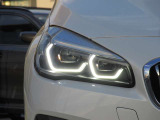 LEDヘッドライトで視界も良好です。見た目も恰好良いです。