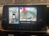 全方位カメラを装備!四方のカメラでまるで上から見たような画像で駐車をサポートします。バックカメラもガイドライン付です。安全のため、目視も忘れずに。。