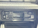 【ETC2.0(DSRC)】ETCカードを挿入すれば料金所はノンストップで通過できます。ETC限定の割引や、高速道路の情報提供サービスを利用できます。