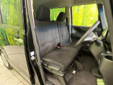 運転席シート廻りは使用感も少なく、良好な状態となっています。丁寧に使われていたことがよくわかりますね。