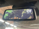 【デジタルインナーミラー】後席の大きな荷物や同乗者で後方が確認しづらい時でも安心!カメラが撮影した車両後方の映像をルームミラー内に表示。クリアな視界で状況の確認が可能です!