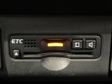 【ETC】高速道路の料金所をストレスなく通過!話題のスポットやサービスエリアに多い「スマートIC」利用時は必須のアイテムです。当店でセットアップを実施、ご納車当日からすぐにご利用いただけます!