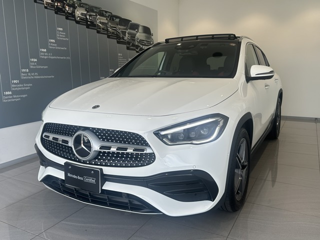 GLAクラス GLA200d 4マチック AMGラインパッケージ 4WD 