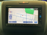 ナビゲーションはフルセグTV対応のGathers純正メモリーナビを搭載しています。Bluetoothオーディオ機能がありますので、スマートフォンなどの音楽も再生できます。