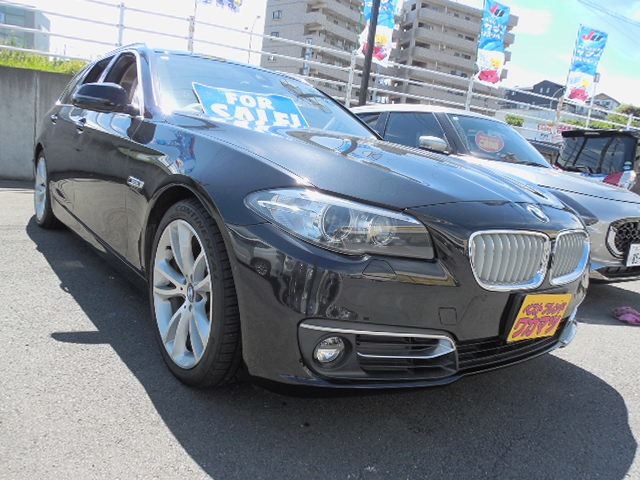 5シリーズツーリング528i モダン衝突軽減ブレーキ車線逸脱警報パワートラン