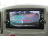 バックモニター 駐車時の後方確認をサポートします。