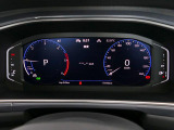 様々な表示が出来るDigital Cockpit Proを装備!