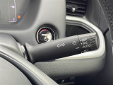 【 オートライト 】オートライトなのでライトの点け忘れを気にすることなく運転が出来ます♪//