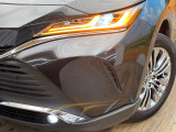 【シーケンシャルターンランプ付きLEDヘッドライト】人気の『流れるウィンカー』付きのLEDヘッドライトを装備♪高級感はもちろん、点灯時は存在感たっぷりで他車からも認識されやすく安心です。