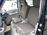 この車は、日産でご案内している高品質宣言車で、安心と満足のカーライフ宣言車です。入念なクリーニングはもちろん、安心していただけるよう、決められた整備内容や充実した保証内容でカーライフをサポートします
