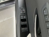 もちろん、パワーウィンドウも付いています♪ワンタッチで窓の開閉が可能です。