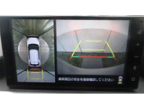 車両を上から見たような映像をナビ画面に表示するパノラミックビューモニターが付いています。