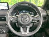 【純正革巻きステアリング】上質な革を使用することで、手にしっかり馴染みとても運転しやすいハンドルです♪