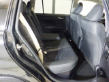すわり心地の良い運転席・助手席です。長時間のドライブの疲れ軽減に貢献します。どうぞ快適なドライブを♪