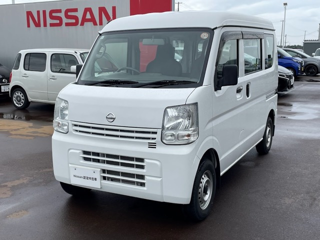 NV100クリッパー DX ハイルーフ 4WD 